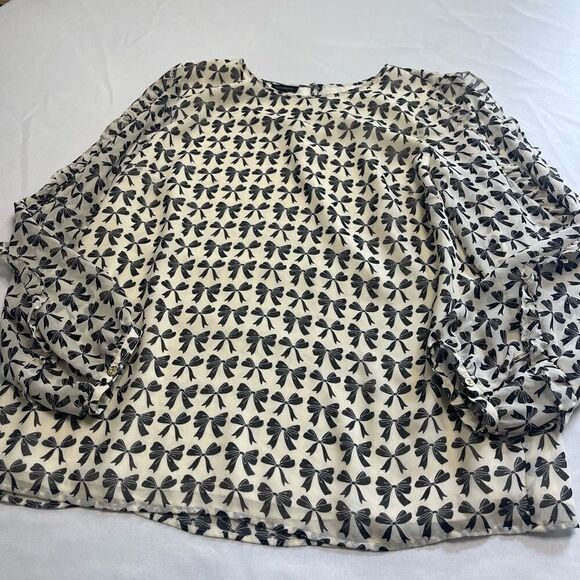 NWOT Talbots Black Cream Ruffle Bow Top Size Medium New - Picture 7 of 9